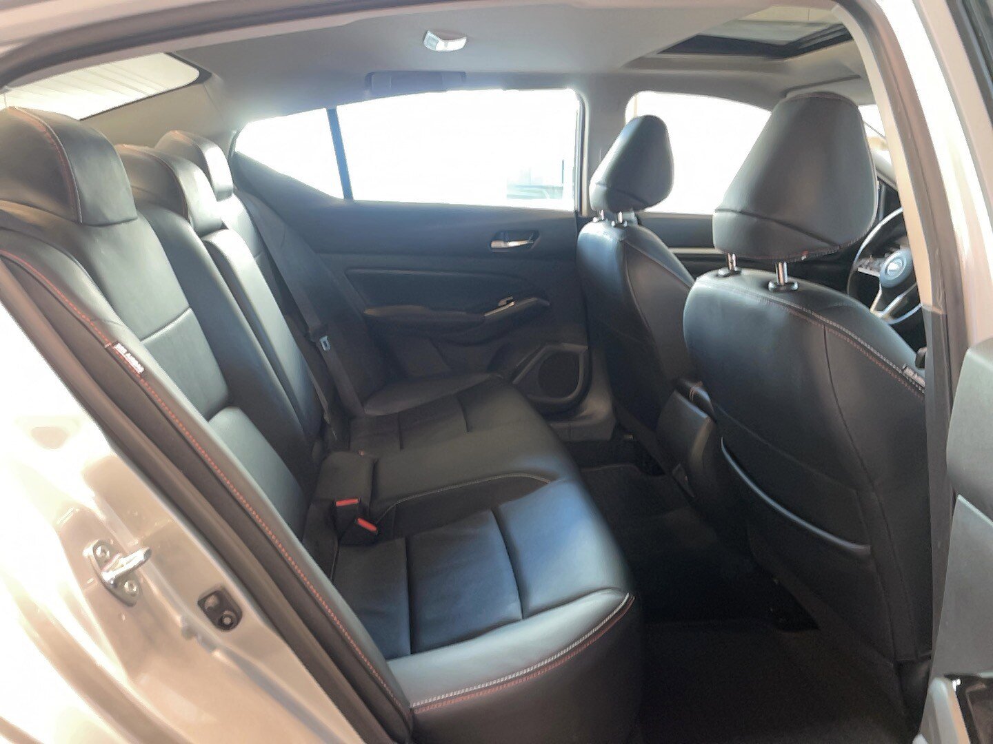 Used 2024 Nissan Altima 2.5 SR w/ SR Premium Package image 23