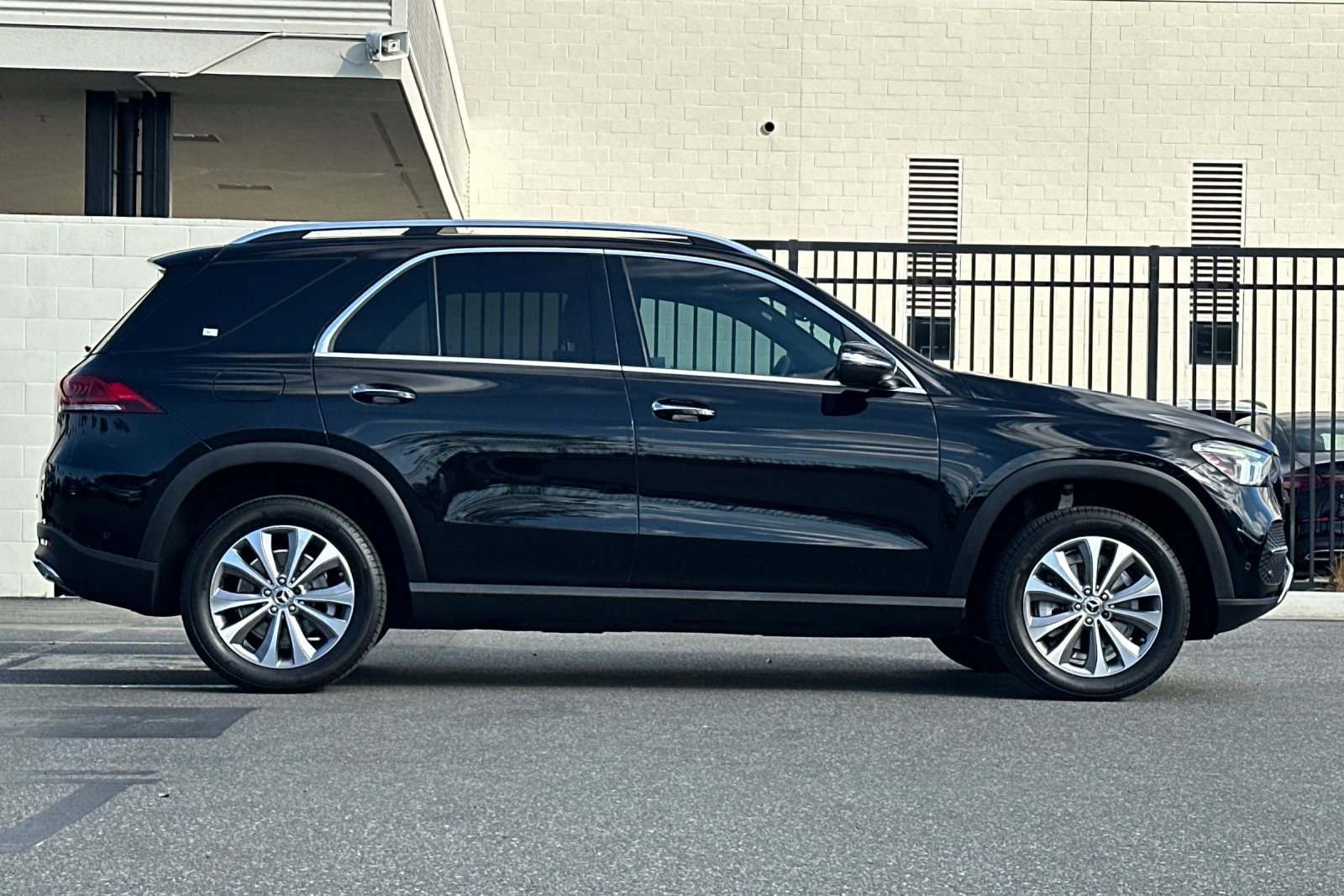 Certified 2022 Mercedes-Benz GLE 350 image 3