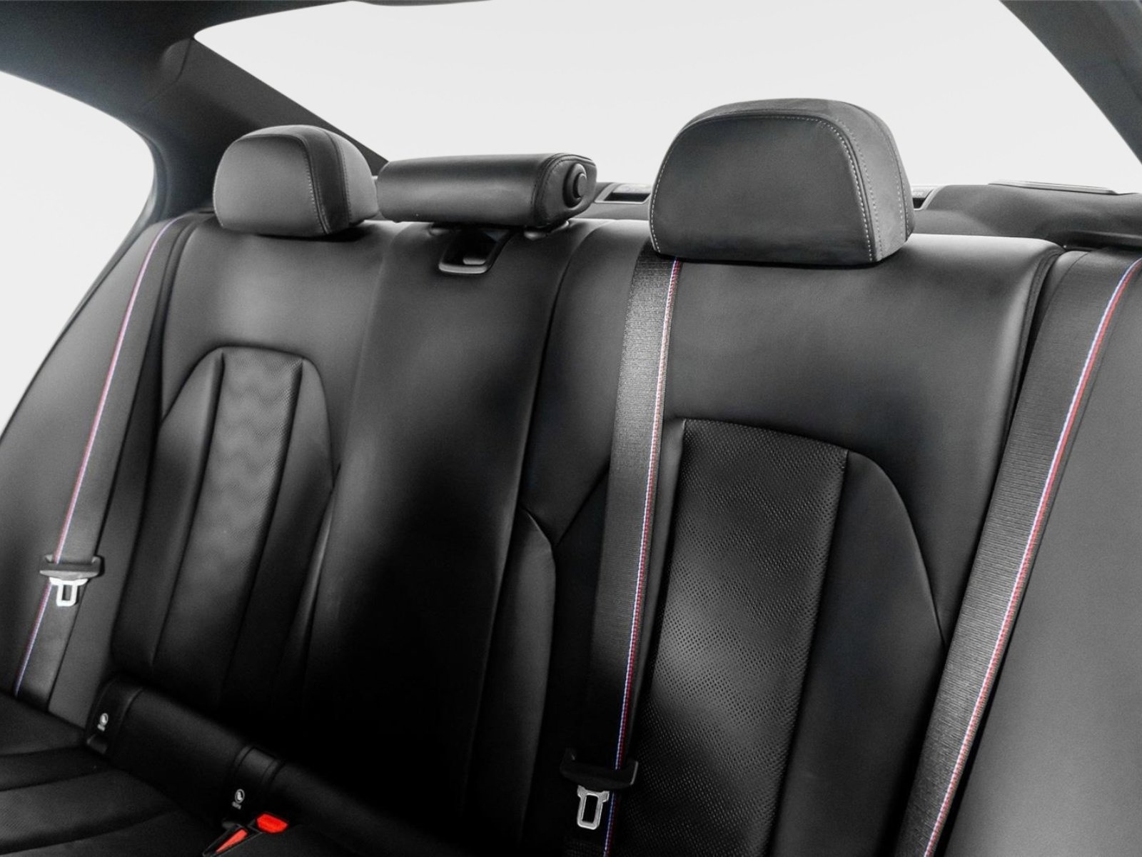 Used 2024 BMW M3 Competition w/ Executive Package image 32