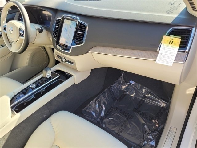 Certified 2025 Volvo XC90 T8 Plus image 12