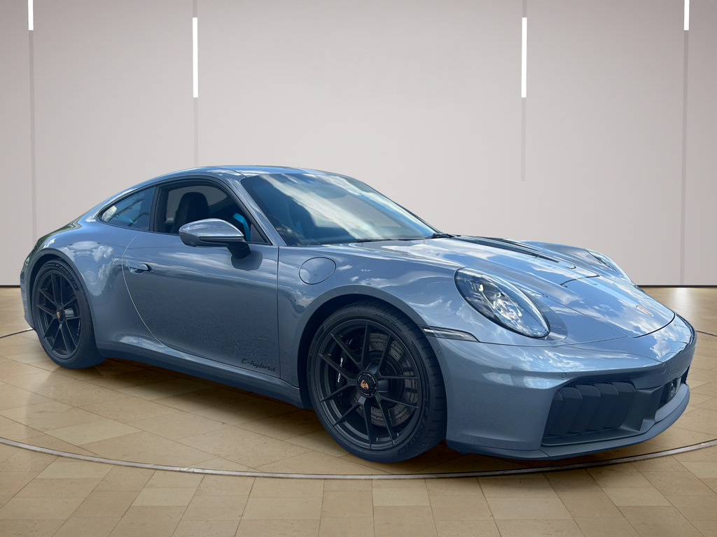 Certified 2026 Porsche 911 Carrera GTS RWD image 9