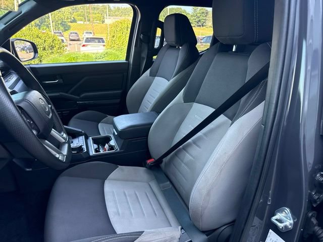 Used 2025 Toyota Tacoma TRD Off-Road AWD/4WD image 15