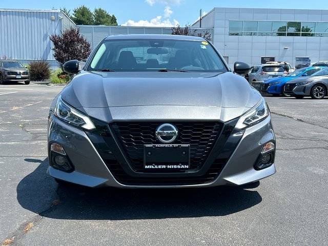 Certified 2022 Nissan Altima 2.5 SR w/ Midnight Edition Package AWD/4WD image 6