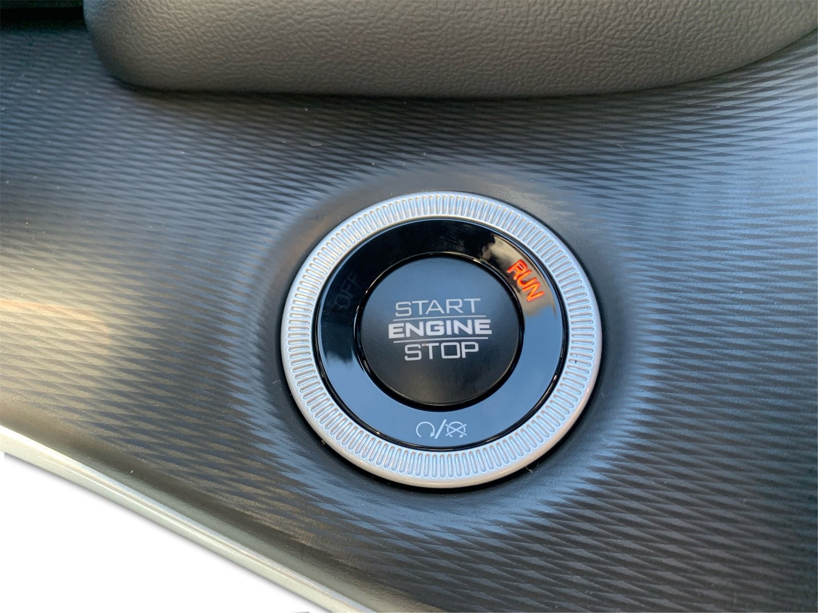 Used 2025 Jeep Grand Cherokee L Altitude image 28