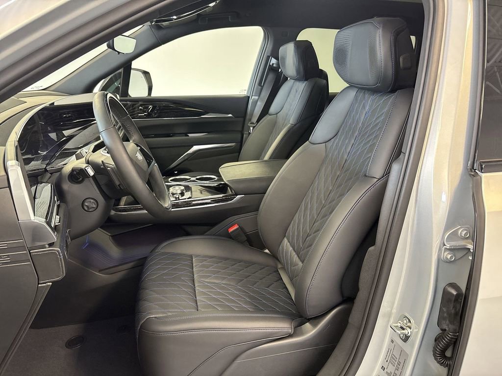 New 2025 Cadillac Escalade IQ Luxury 1 w/ LPO, Radiant Package image 28
