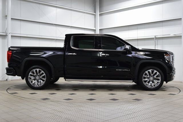 Used 2025 GMC Sierra 1500 Denali w/ Denali Reserve Package image 8