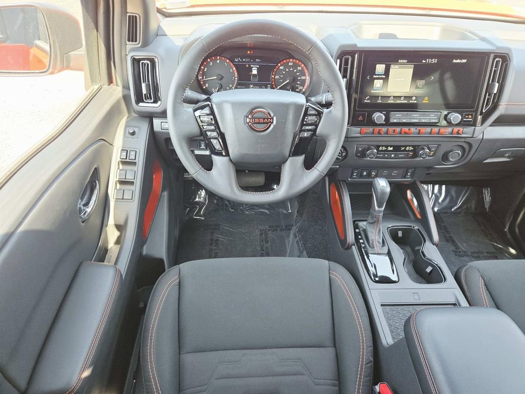 Used 2025 Nissan Frontier PRO-4X w/ Pro Convenience Package AWD/4WD image 10