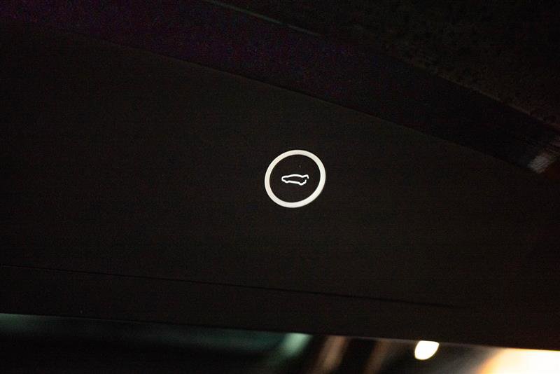 Used 2018 Tesla Model X P100D image 8