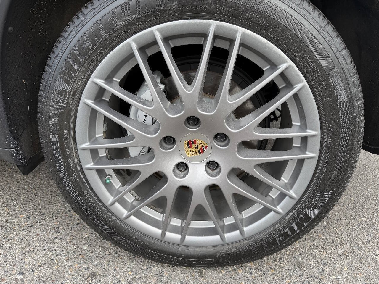 Used 2016 Porsche Cayenne S AWD/4WD image 13