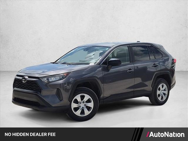 Used 2022 Toyota RAV4 LE FWD image 1