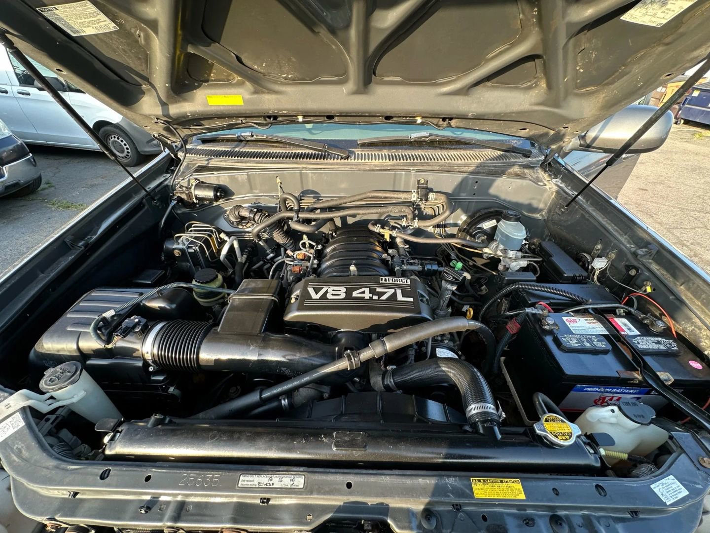 Used 2005 Toyota Sequoia SR5 RWD image 31