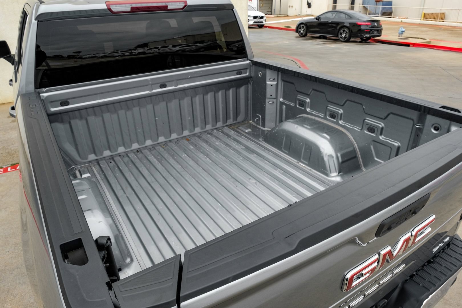 Used 2024 GMC Sierra 1500 SLE RWD image 57