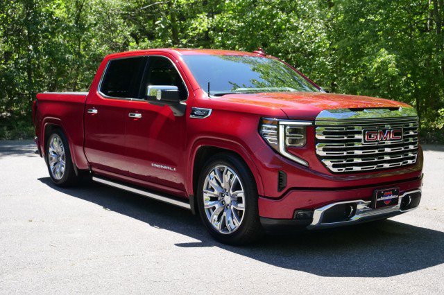 Used 2024 GMC Sierra 1500 Denali w/ Denali Reserve Package image 4