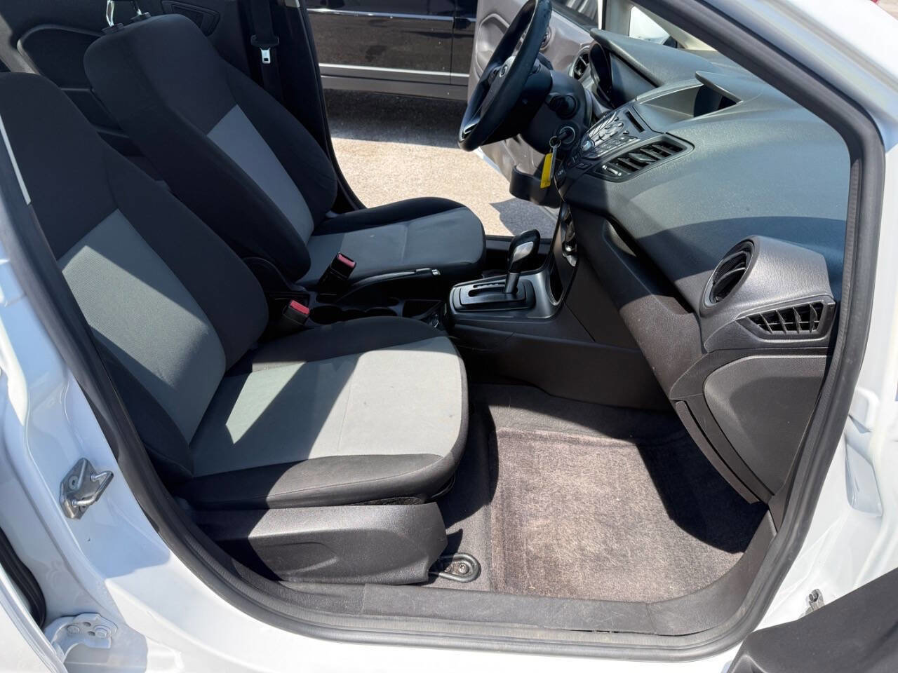 Used 2017 Ford Fiesta S FWD image 23