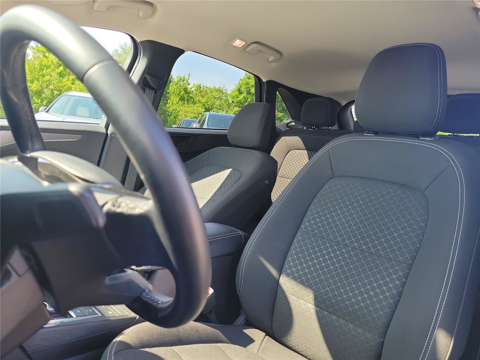 Used 2024 Ford Escape Active AWD/4WD image 18