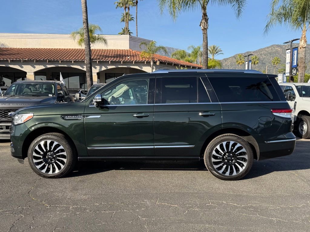 Used 2024 Lincoln Navigator Black Label image 5