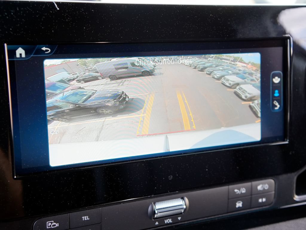 New 2025 Mercedes-Benz eSprinter 170 Cargo image 18