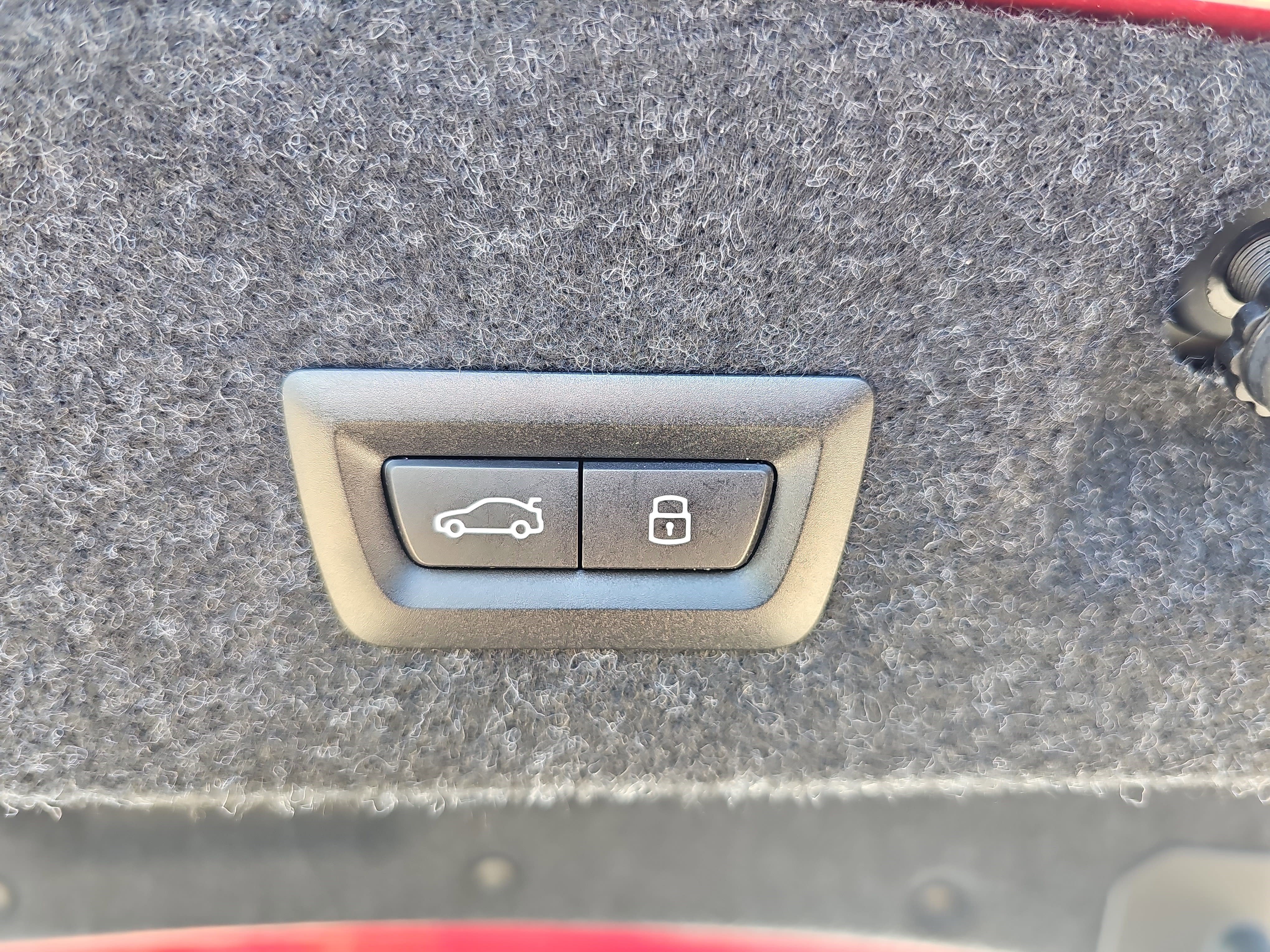 Used 2025 BMW M440i Coupe w/ Premium Package image 13