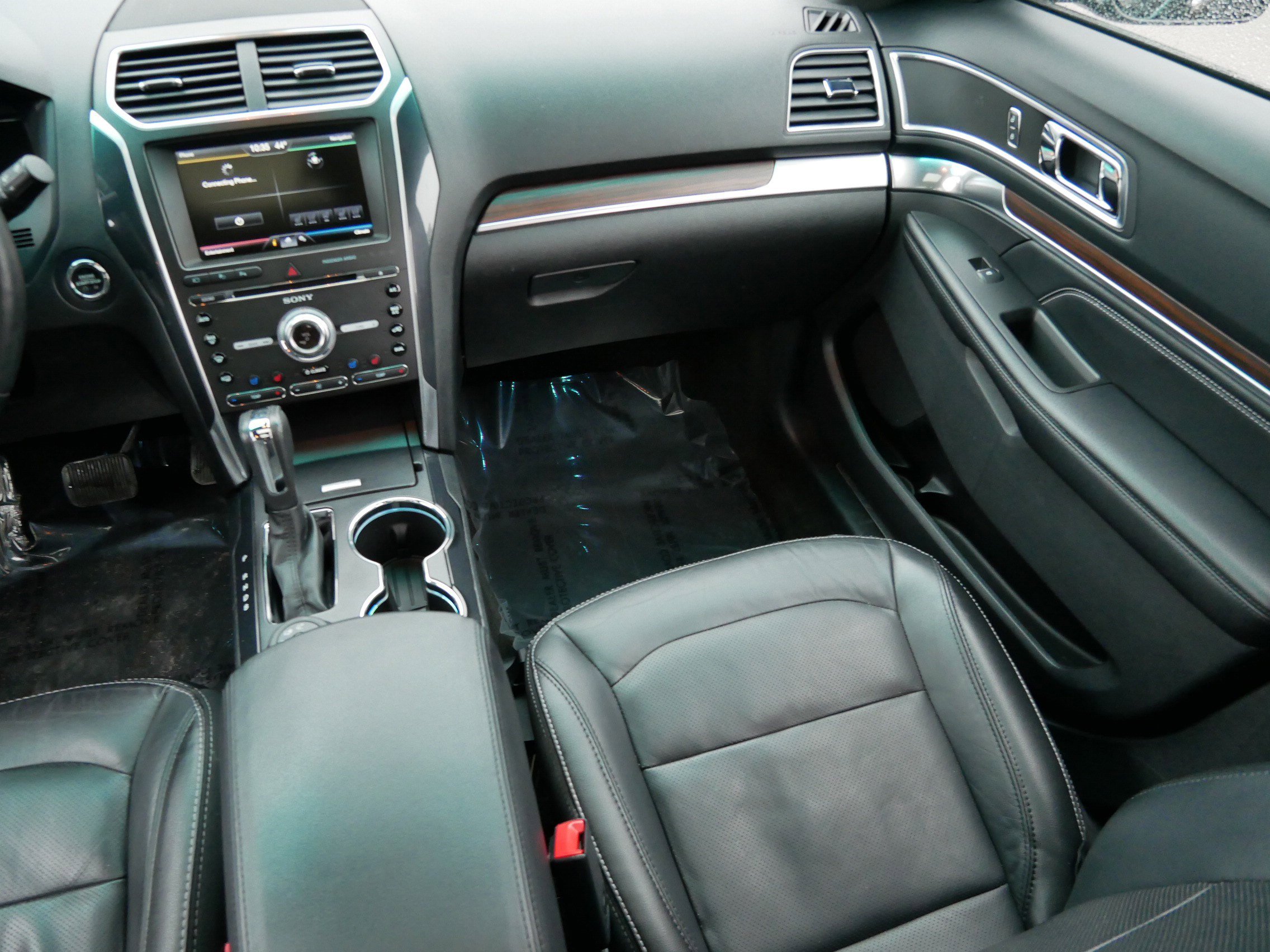 Used 2016 Ford Explorer Limited w/ Equipment Group 301A image 11