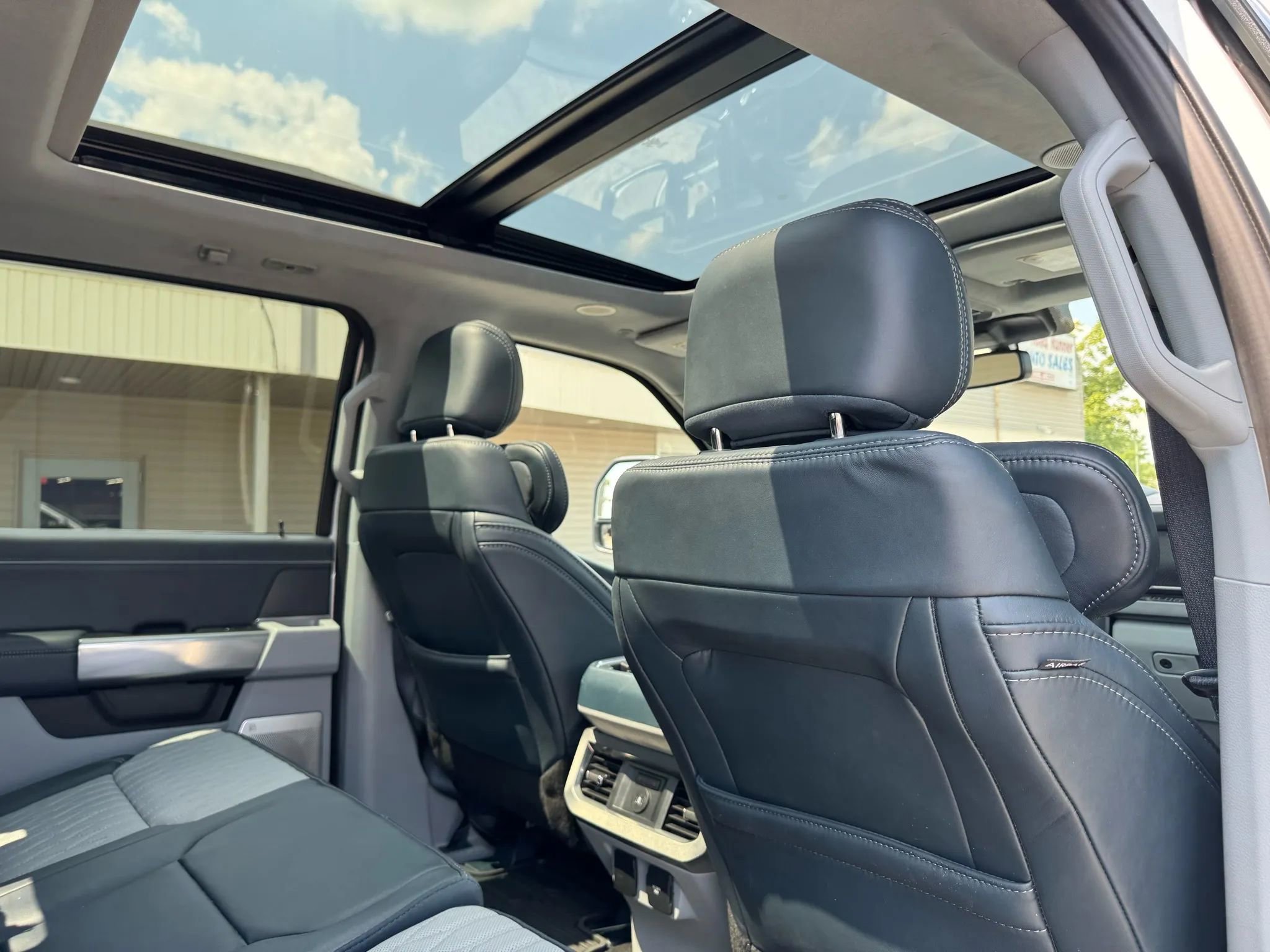 Used 2024 Ford F250 Limited w/ FX4 Off-Road Package image 33