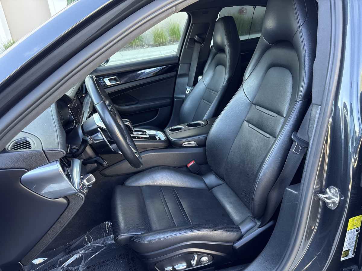 Used 2020 Porsche Panamera 4 w/ Premium Package Plus image 23