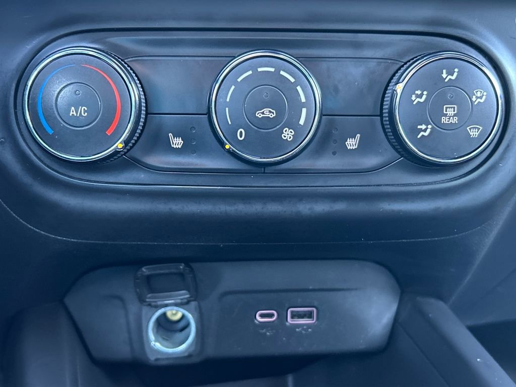 Used 2024 Chevrolet Trax RS image 14