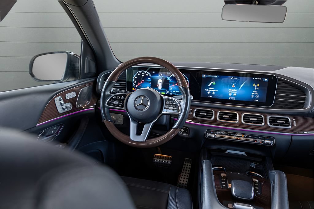 Used 2021 Mercedes-Benz GLS 580 4MATIC image 31