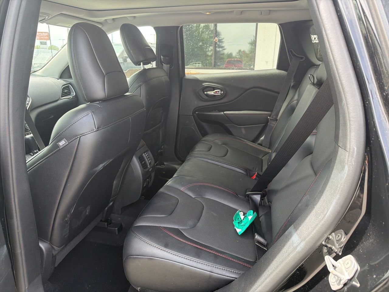 Used 2022 Jeep Cherokee Trailhawk w/ Sun, Sound & Nav Group image 5