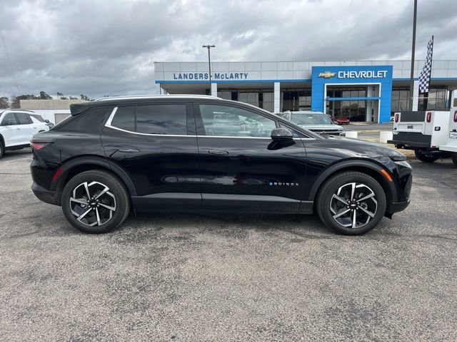 New 2026 Chevrolet Equinox EV LT image 2