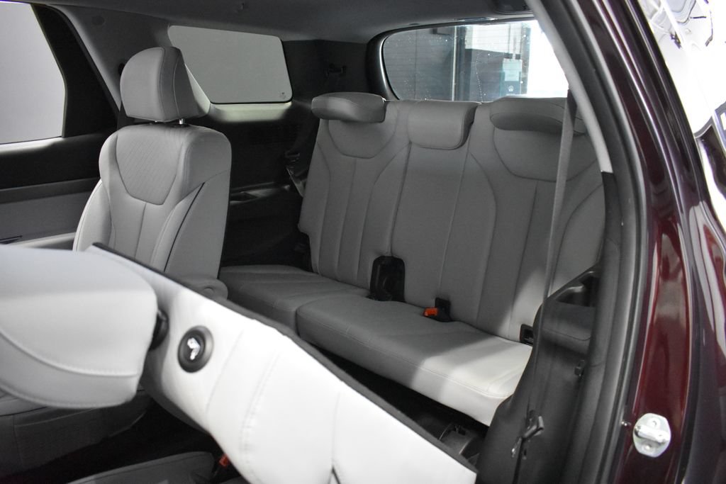 Used 2025 Hyundai Palisade SEL AWD/4WD image 35