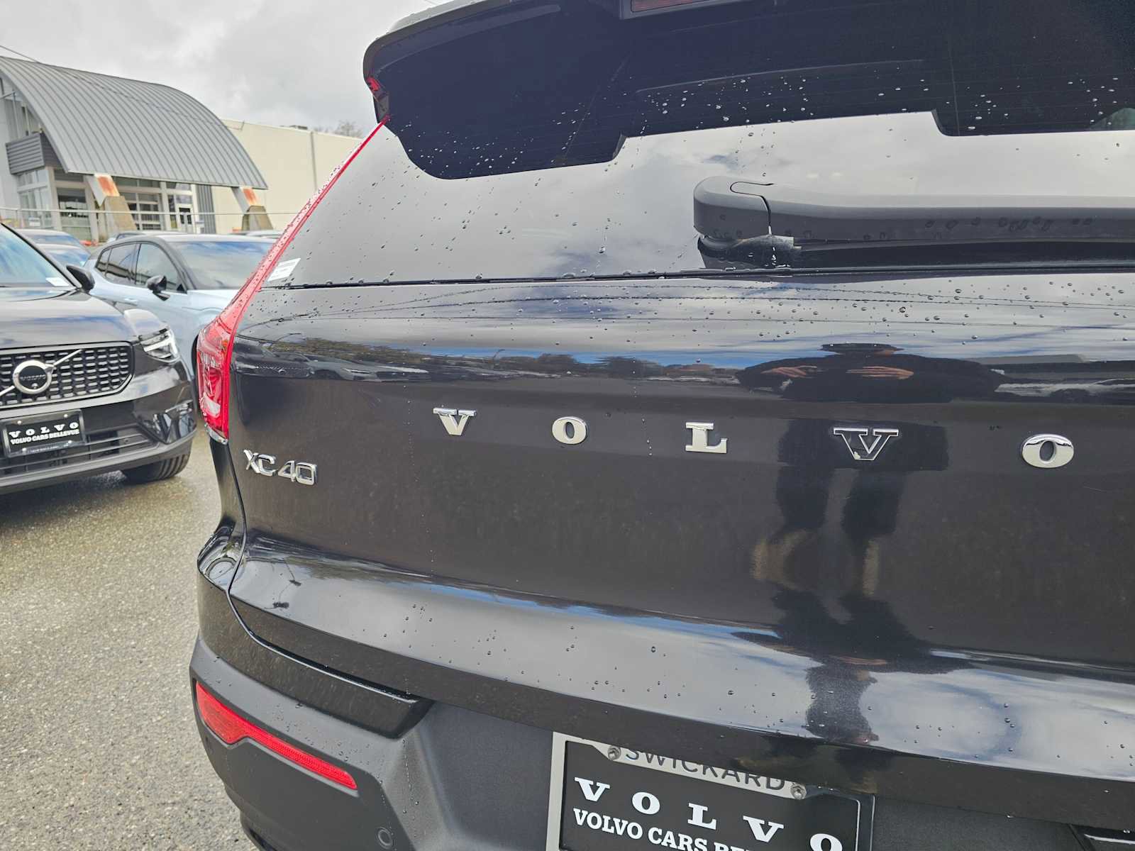 Used 2023 Volvo XC40 Recharge Ultimate image 13