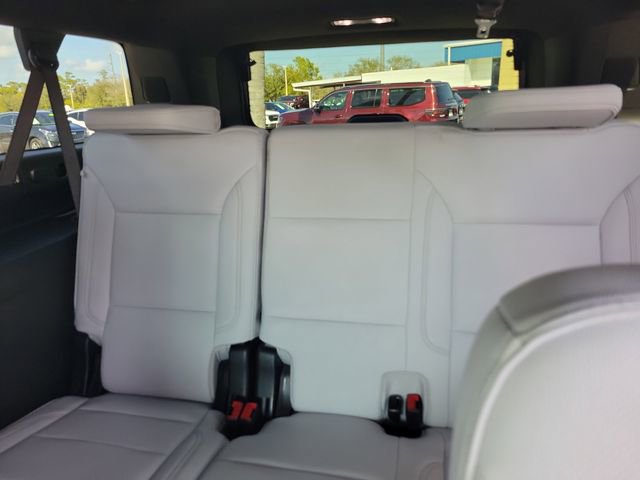 Certified 2025 Chevrolet Suburban Premier w/ Sun And Tow Package image 11