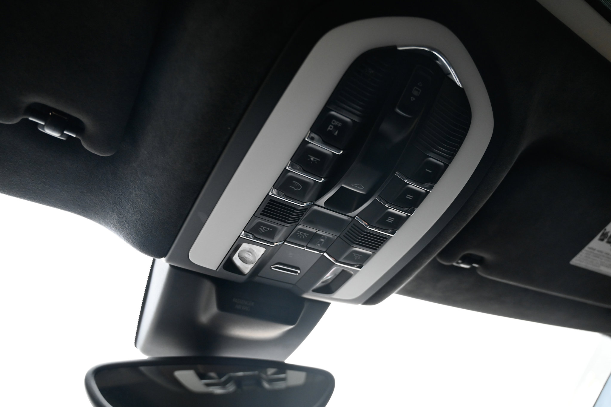 Used 2018 Porsche Macan Turbo image 29