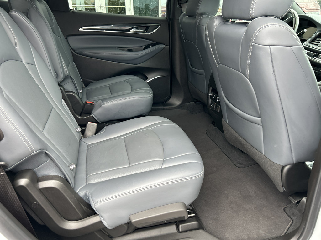 Used 2024 Buick Enclave Premium AWD/4WD image 25