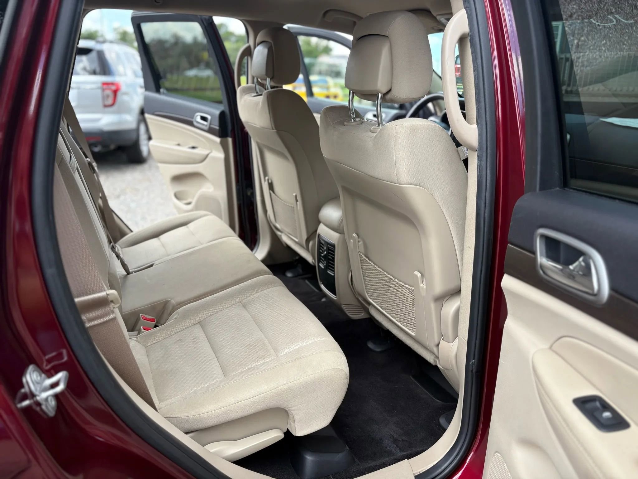Used 2018 Jeep Grand Cherokee Laredo RWD image 14