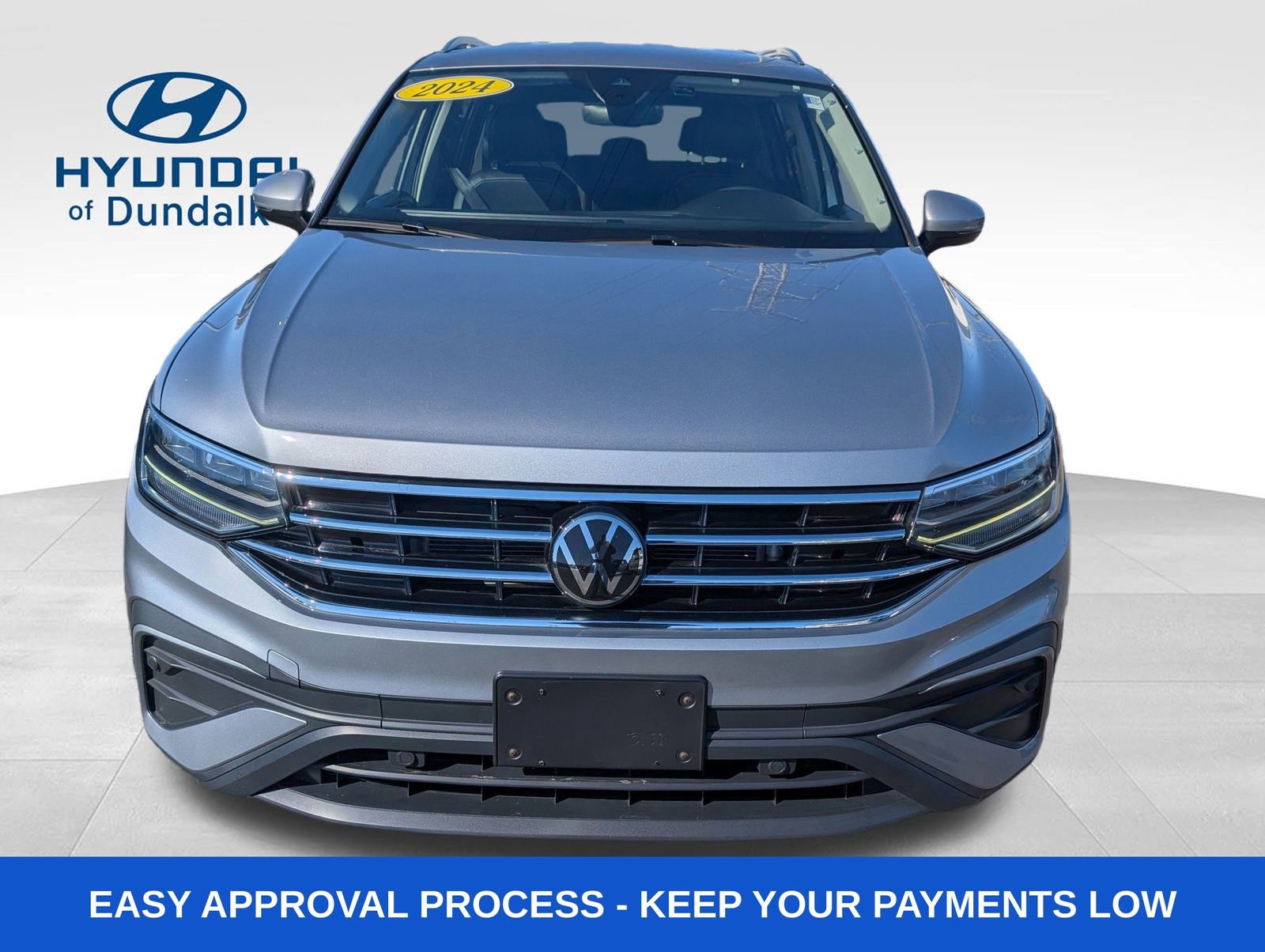 Used 2024 Volkswagen Tiguan SE image 10