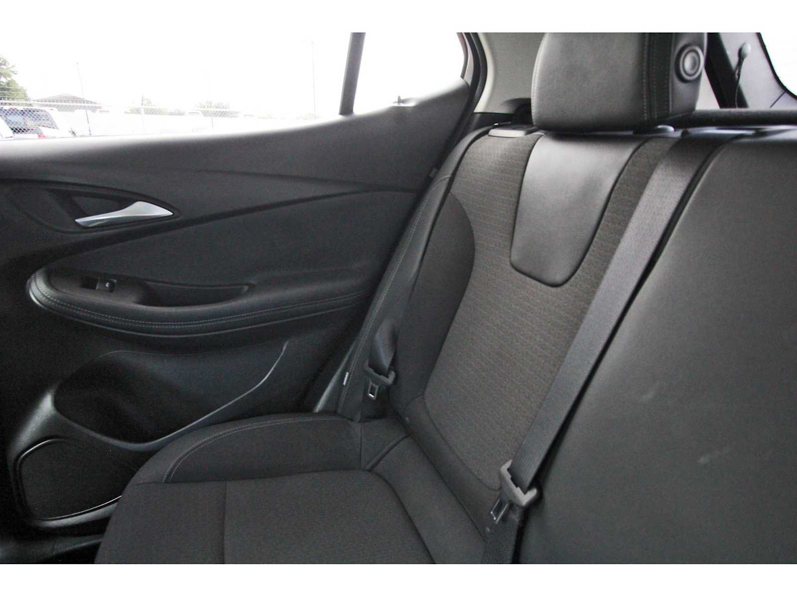 Used 2020 Buick Encore GX Preferred FWD image 9