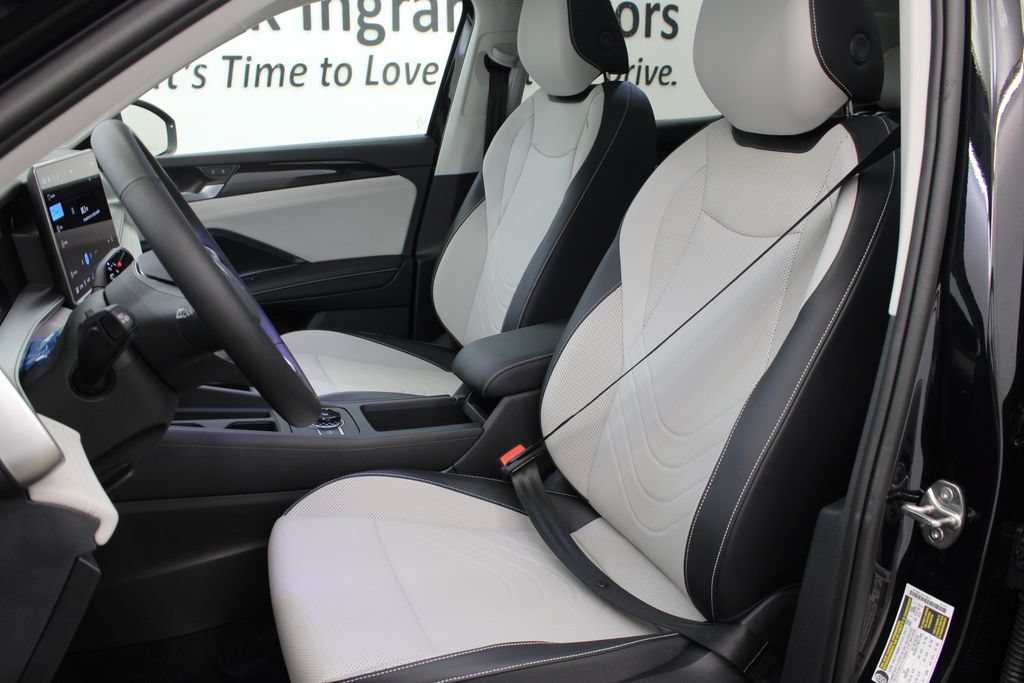 New 2026 Volkswagen Tiguan SE FWD image 14
