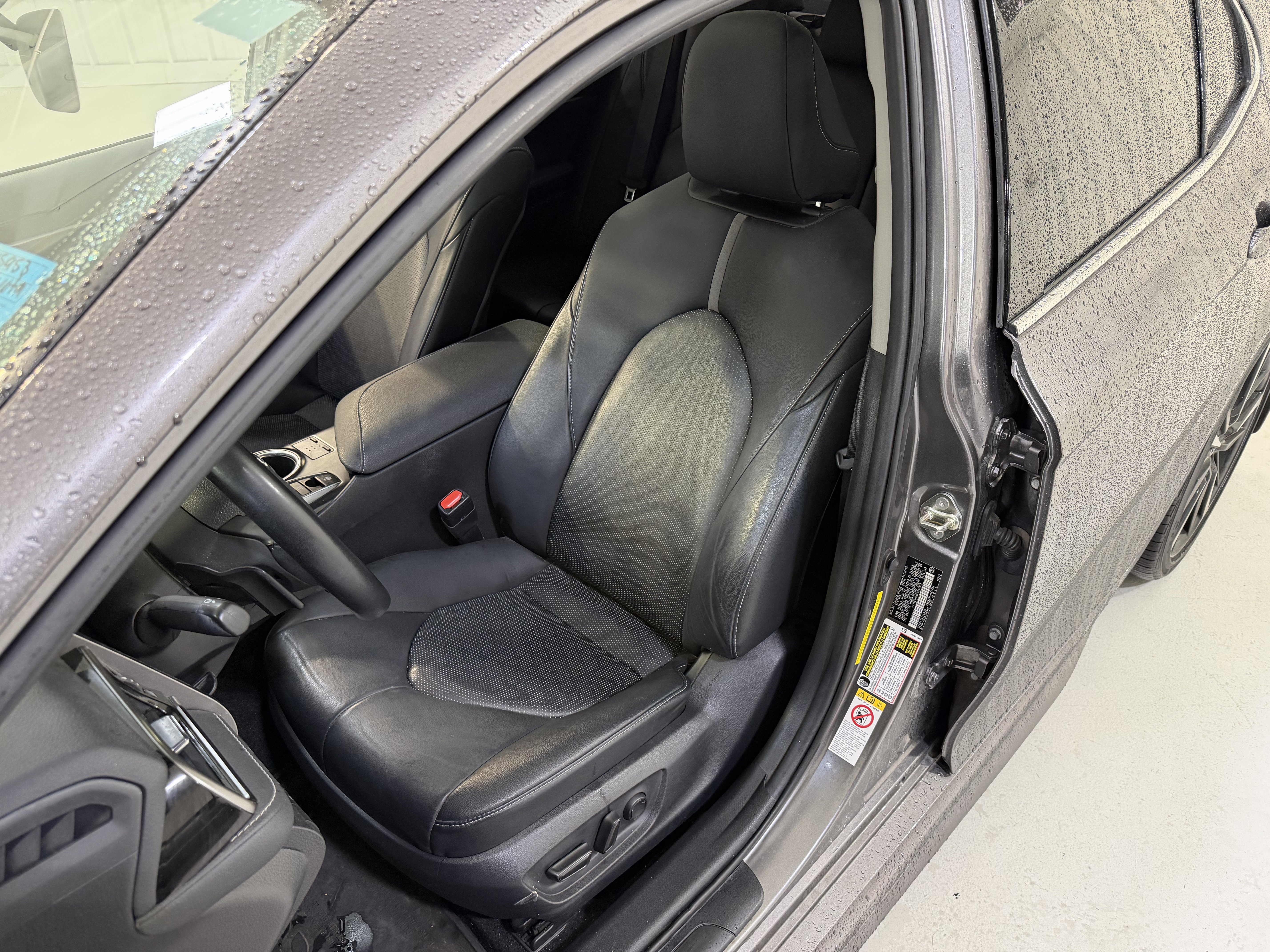 Used 2019 Toyota Camry XSE w/ Driver Assist Package FWD image 11