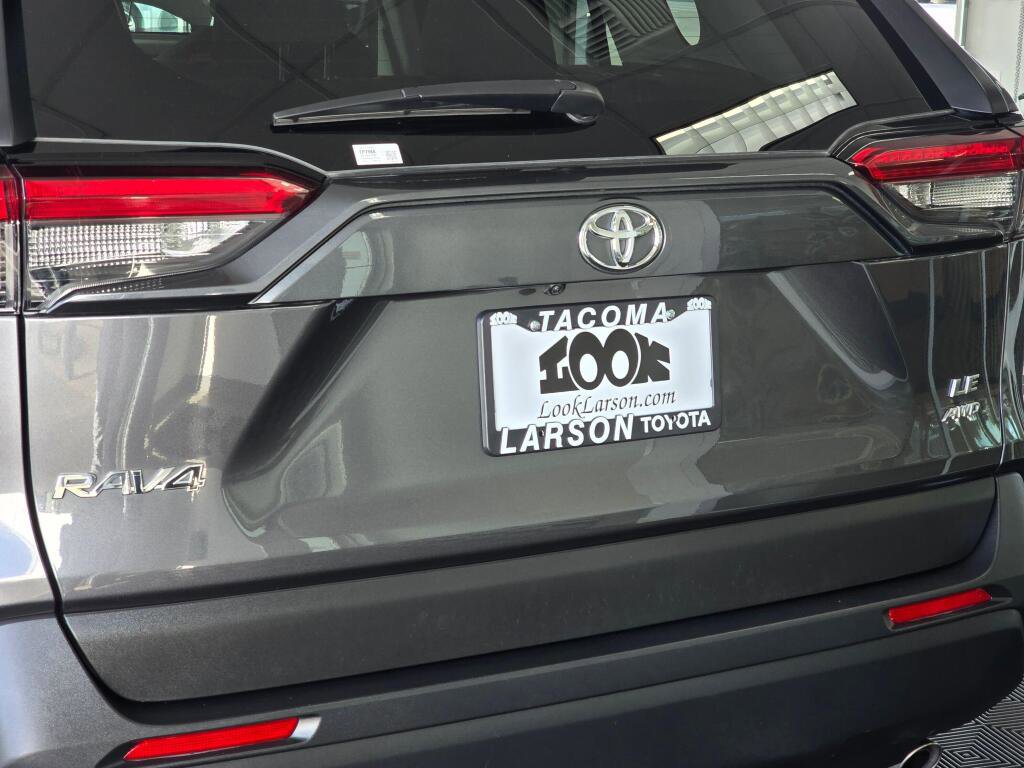 Used 2025 Toyota RAV4 LE image 12