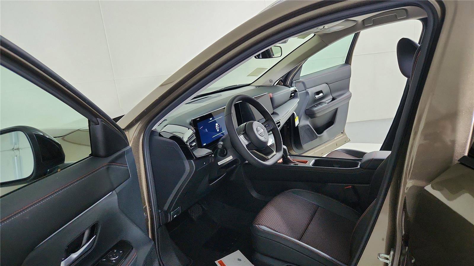 New 2026 Nissan Kicks SR w/ Illumination Package image 15