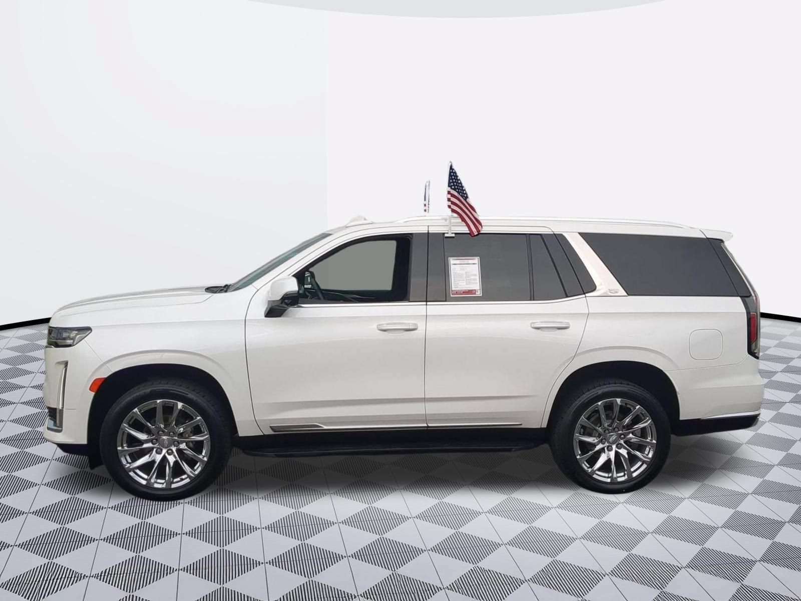 Certified 2022 Cadillac Escalade Luxury AWD/4WD image 4
