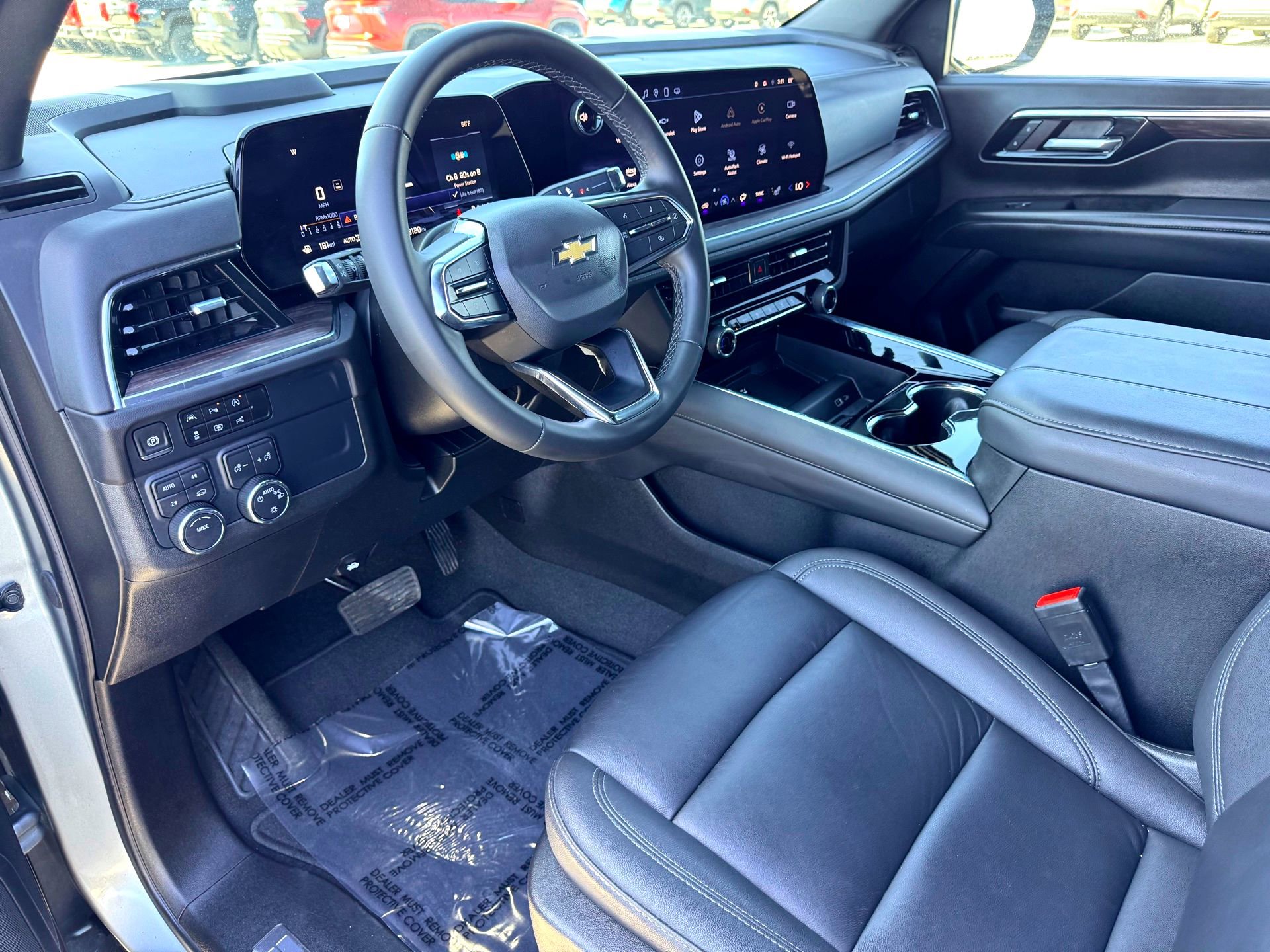 Used 2025 Chevrolet Tahoe LT image 11