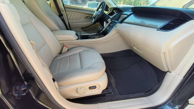 Used 2014 Ford Taurus SEL w/ Equipment Group 201A FWD image 12