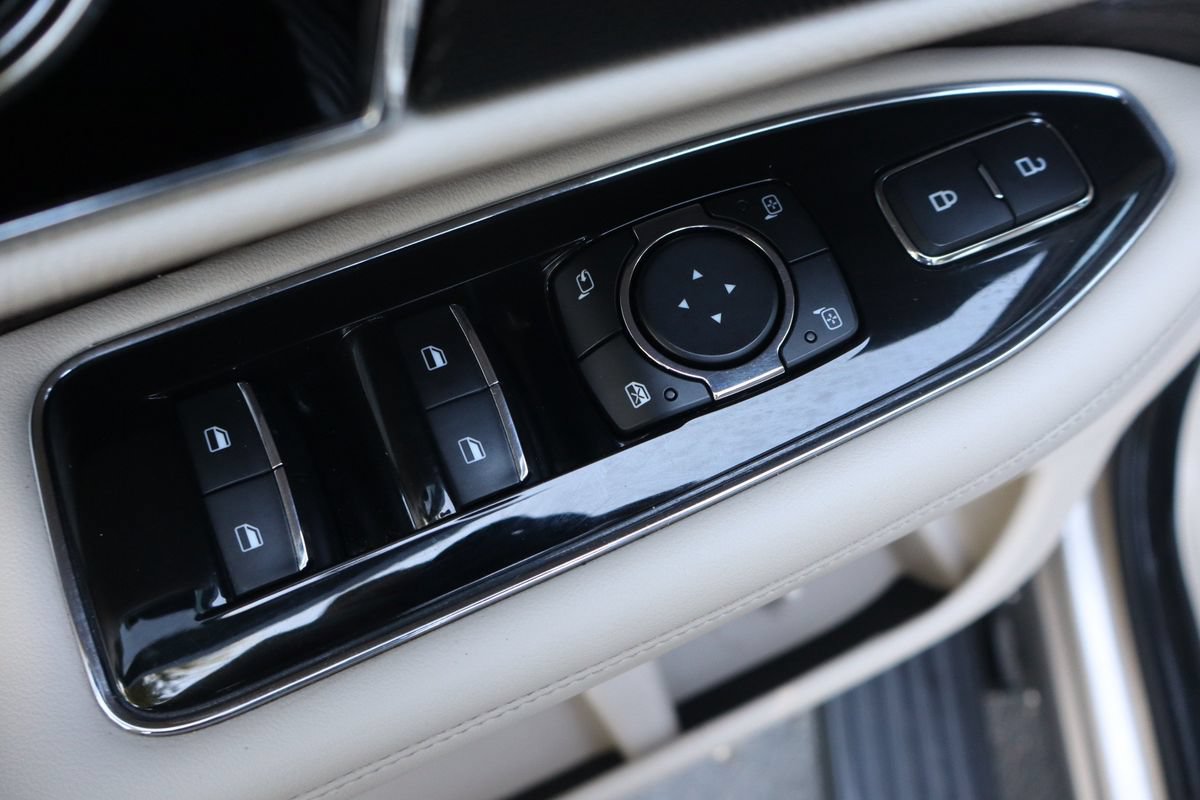 Used 2018 Lincoln Navigator Reserve w/ Technology Package AWD/4WD image 29