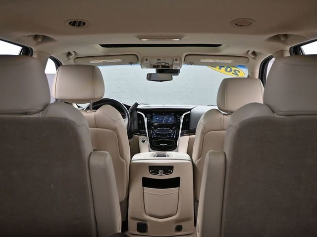 Used 2019 Cadillac Escalade Luxury image 30