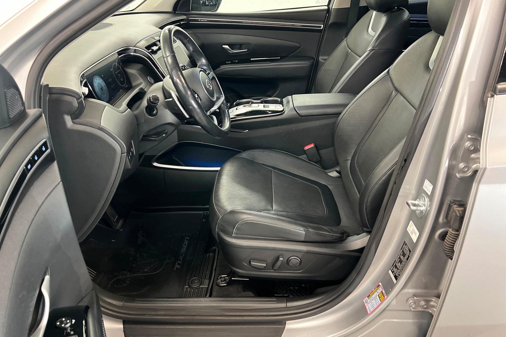 Used 2023 Hyundai Tucson Limited AWD/4WD image 19
