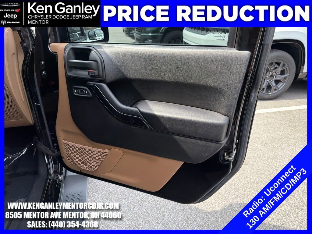 Used 2015 Jeep Wrangler Sahara w/ Connectivity Group image 19