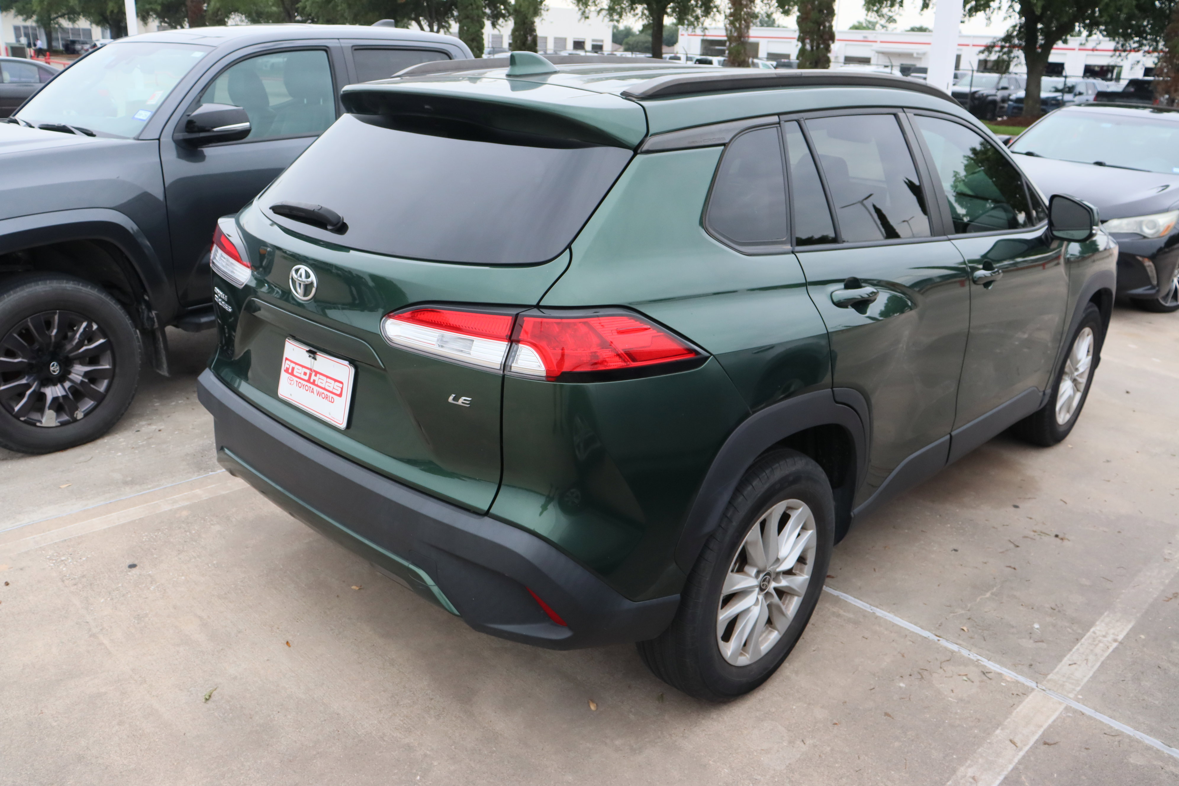 Used 2023 Toyota Corolla Cross LE FWD image 11