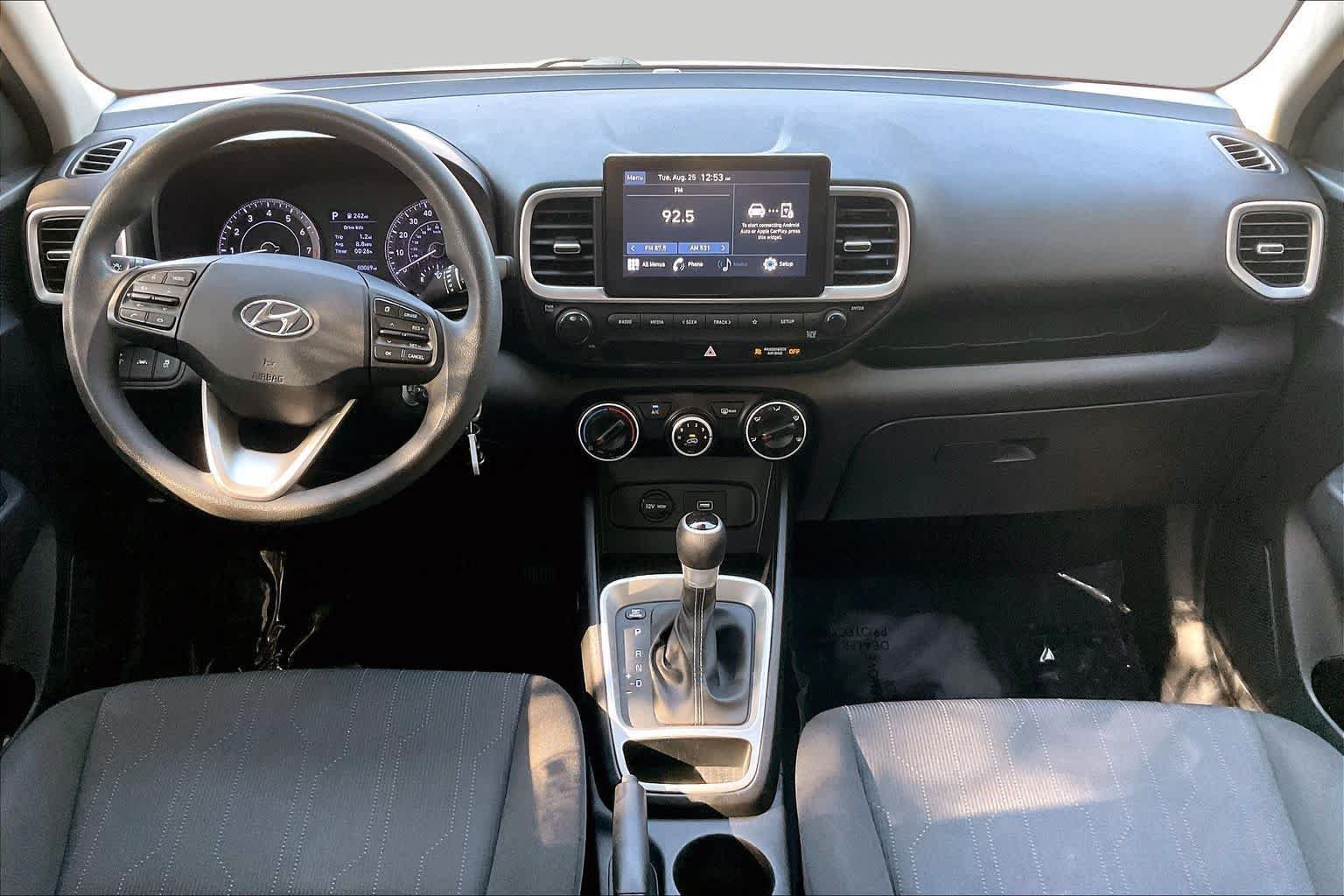 Used 2021 Hyundai Venue SE FWD image 15
